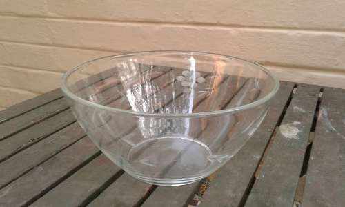 Vintage 1940s Handcut Grapes And Leaves Crystal Glass Bowl