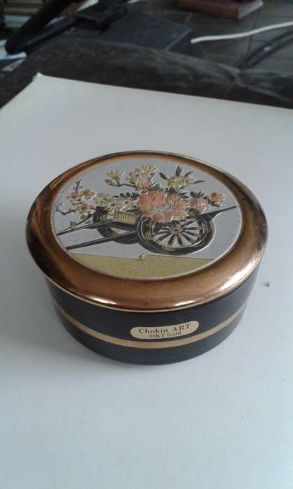 Chokin Art Japanese 24 Karat Gold Porcelain Lidded Jewellery Trinket Box