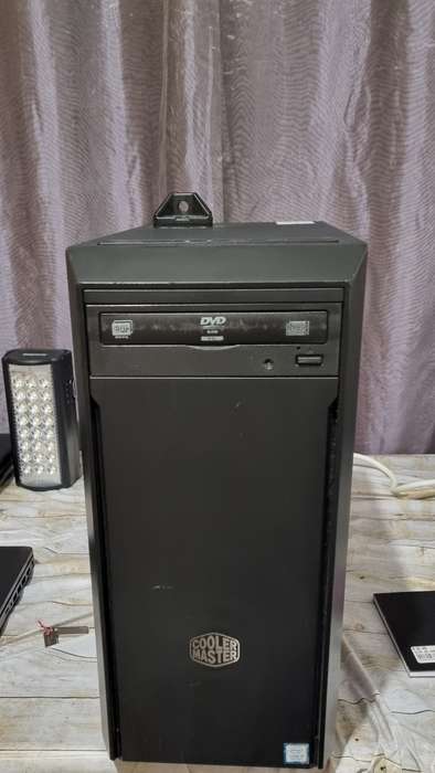 Gigabyte i3 7th gen, 500gb hdd, 8 gig ram