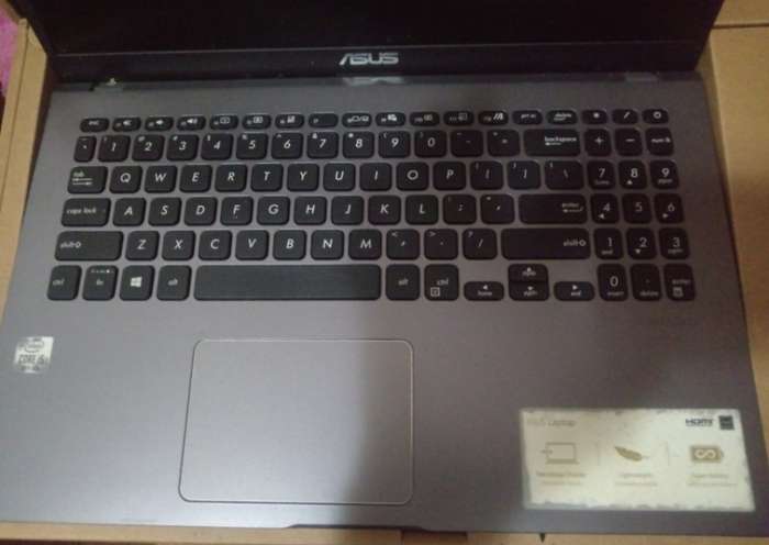 Selling as non-functional*** ASUS X509JA Intel Core i5 10th Gen laptop ***Selling as non-function