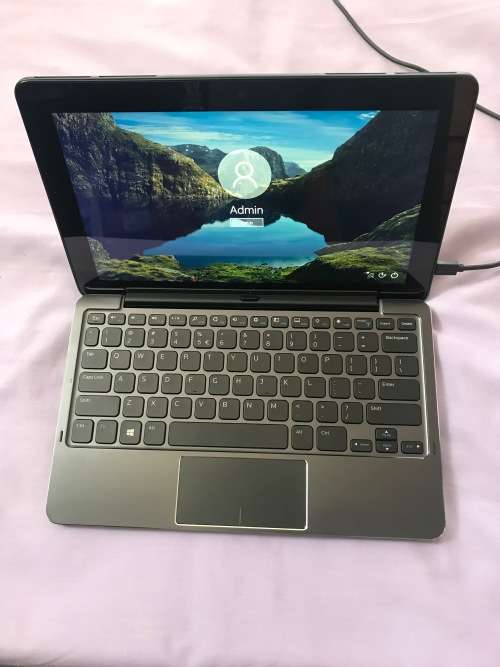 Dell Venue 11 Pro i3 Tablet/PC with keyboard and active stylus