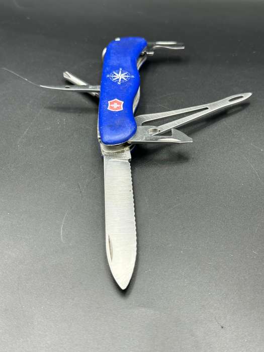 Victorinox Helsman