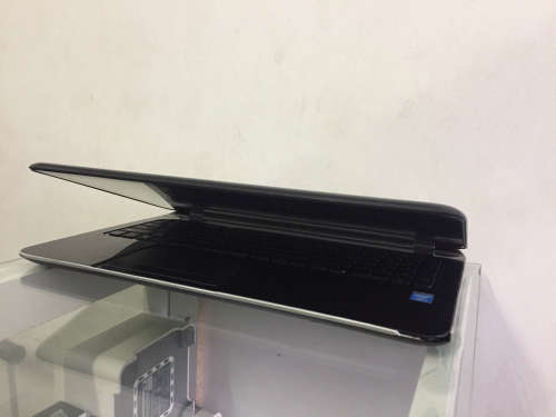HP PAVILION **COREI5**8GRAM DDR3L**1000GB**with Few Cover Crack