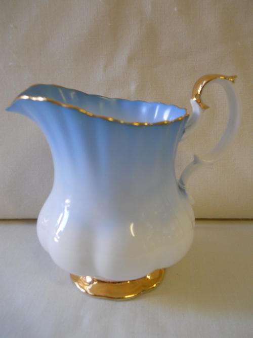 Royal Albert   ''Rainbow''    Milk Jug