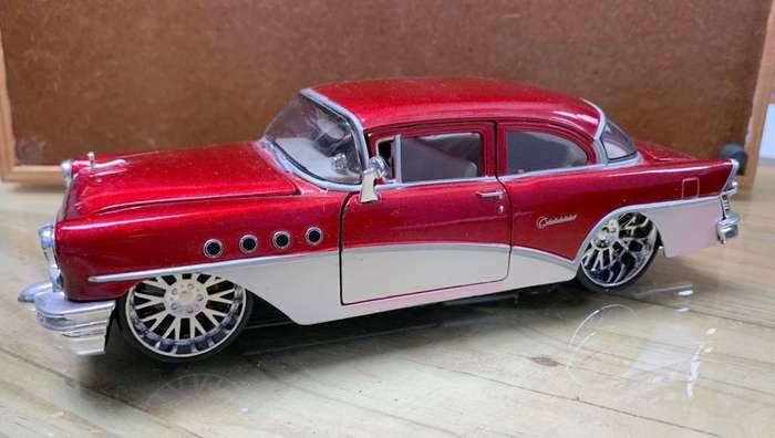 1955 Buick Century 1/26 by Maisto