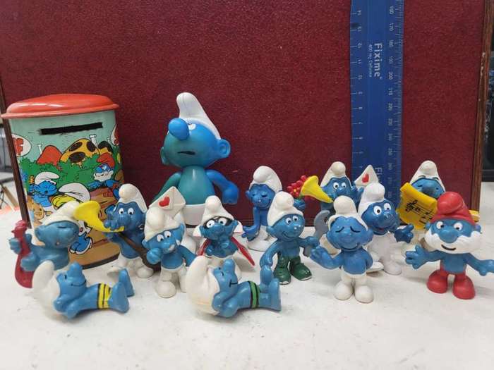 *Auction* Smurf Toys Batch