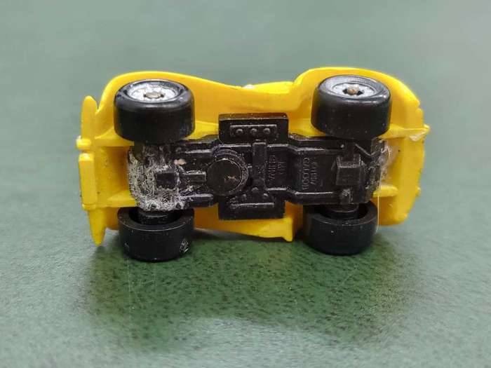 Galoob: Mini 1986 MG TF convertible in yellow
