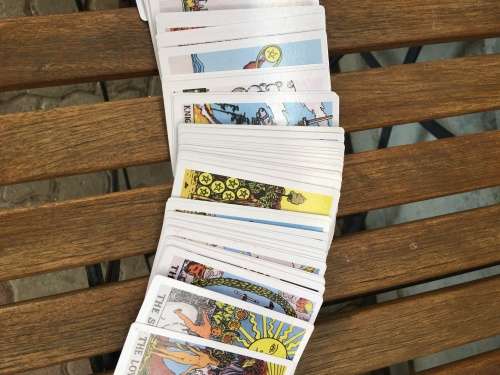 WOW !!! AN AWESOME DECK OF TAROT CARDS