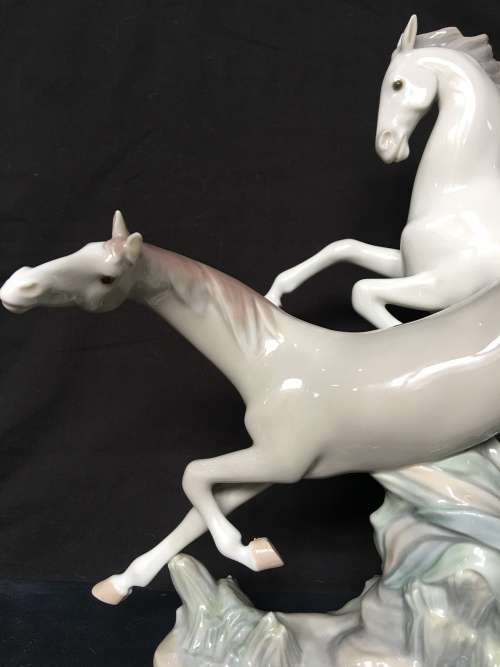 WOW !!! RARE LARGE LLADRO GALLOPING HORSES FIGURINE circa 1970
