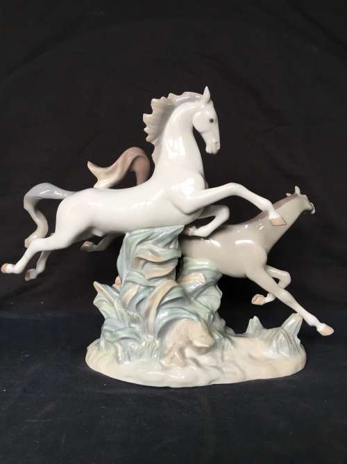 WOW !!! RARE LARGE LLADRO GALLOPING HORSES FIGURINE circa 1970
