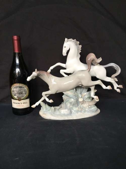 WOW !!! RARE LARGE LLADRO GALLOPING HORSES FIGURINE circa 1970