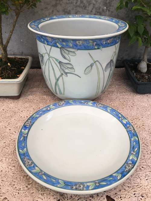 WOW !!! STUNNING LARGE HAND PAINTED CERAMIC PLANTER WITH DRIP TRAY BY LINTURN TRADING POTTERY marked