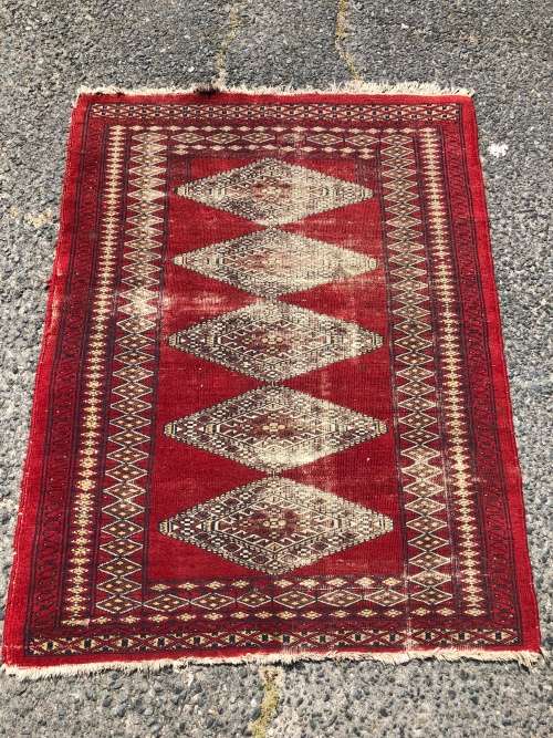 WOW !!! NICELY WORN PURE WOOL HAND KNOTTED VINTAGE BOKHARA PERSIAN CARPET 1210 X 950mm