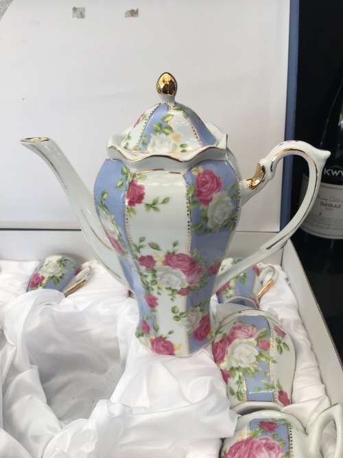 Stunning Vintage German Limited Edition Royal Bavaria Gift Boxed Victorian Style Coffee Set.