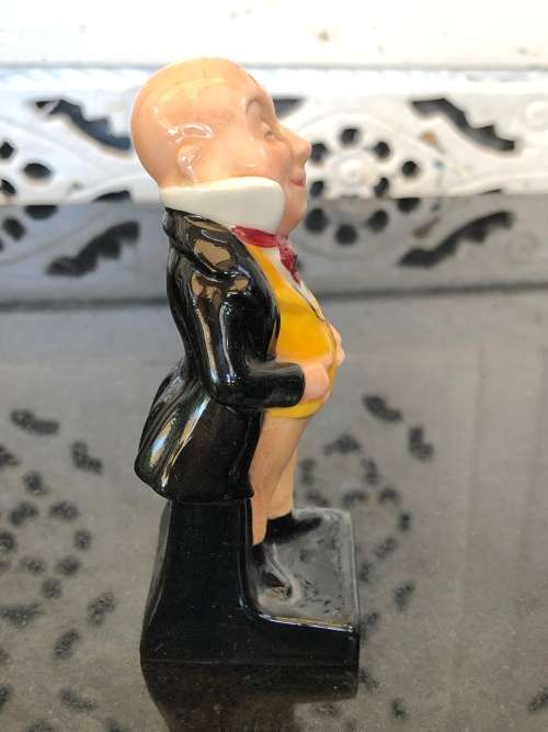 CLEARANCE !!!!  ROYAL DOULTON FIGURINE "MICAWBER" M42 (1932- 1983) BY LESLIE HARRADINE