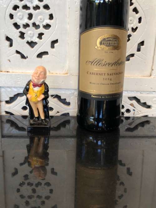 CLEARANCE !!!!  ROYAL DOULTON FIGURINE "MICAWBER" M42 (1932- 1983) BY LESLIE HARRADINE