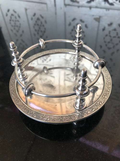 STUNNING THOMAS WOOLLEY VERY DECORATIVE SILVERPLATE HALLMARKED WINE COASTER - CLEARLY MARKED