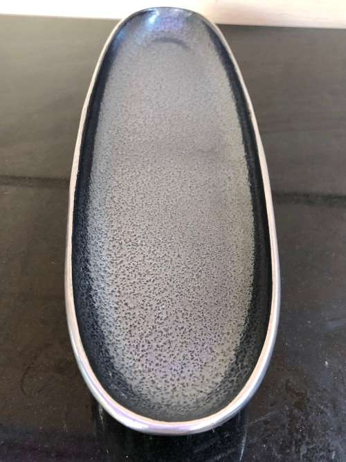 CARROL BOYES (1954 - 2019) BEEHIVE PATTERN MEDIUM SIZE CANOE BOWL