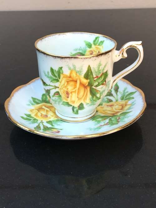 Rare Discontinued Royal Albert Tea Rose Petite Cup and Saucer RGD 839056. Mint