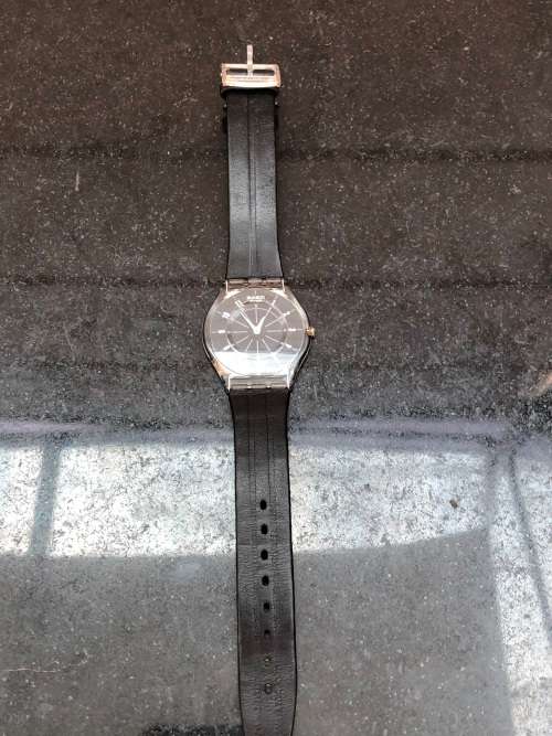 RARE AND COLLECTABLE SWATCH SKIN AG-2005 SUPER THIN ORIGINAL ANALOGUE QUARTZ WATCH - WORKING 100%