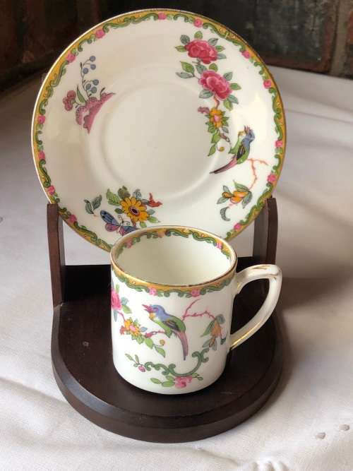 BEAUTIFUL GRAFTON CHINA TEA CUP AND SAUCER TRIO c 1950`s #2