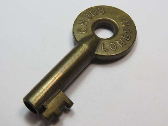 SAR/SAS Chubb London #1966 padlock key