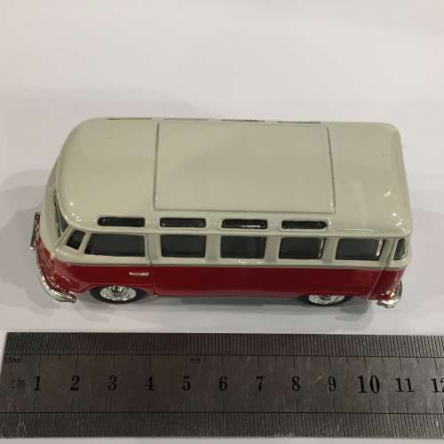 Maisto Volkswagen Van Samba - scale 1/40