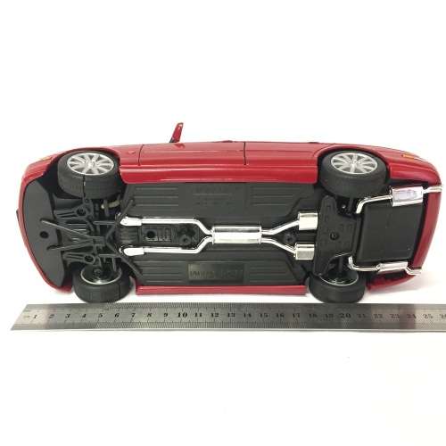 Welly Jaguar S-Type model car - scale 1/18 - some rust marks - tyres broken