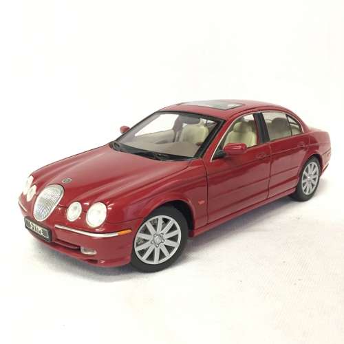 Welly Jaguar S-Type model car - scale 1/18 - some rust marks - tyres broken