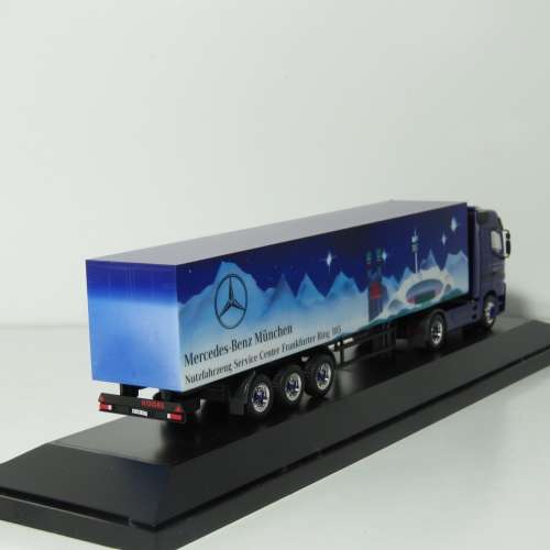 Herpa Mercedes-Benz Actors 1857 Munchen model truck in case - Scale 1/87
