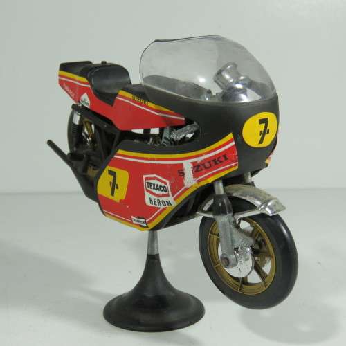 Polistil Suzuki #7 Barry Sheene grand prix motorcycle model - Scale 1/15