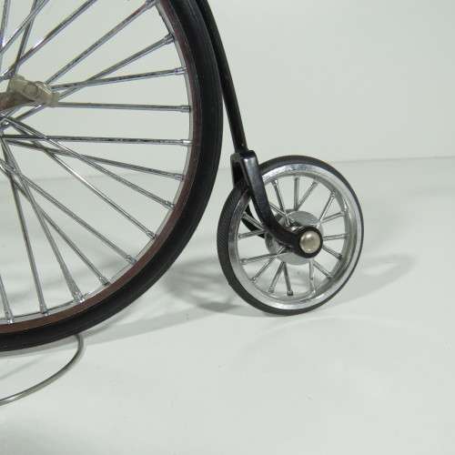 Penny Farthing die-cast bicycle model