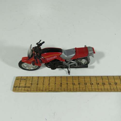 Vintage Suzuki Katana model motorcycle - Scale 1/18