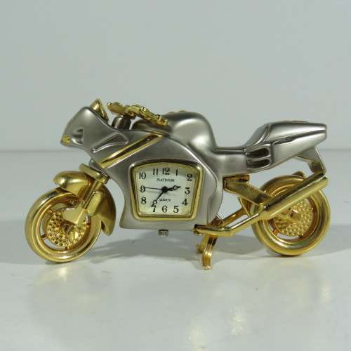 Platinum quartz motorcycle shaped metal desk clock - Needs batteries