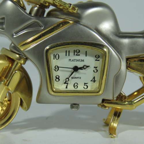 Platinum quartz motorcycle shaped metal desk clock - Needs batteries
