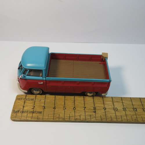 Hongwell Volkswagen combi pickup truck - Scale 1/43