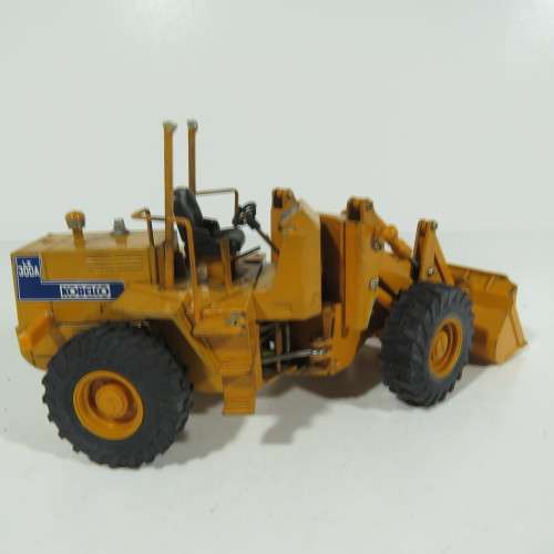 Ashiya Semitsu Kobelco LK300A front end loader construction model - Scale 1/30 - Some parts missing