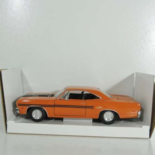 Maisto 1970 Plymouth GTX model car in box - Scale