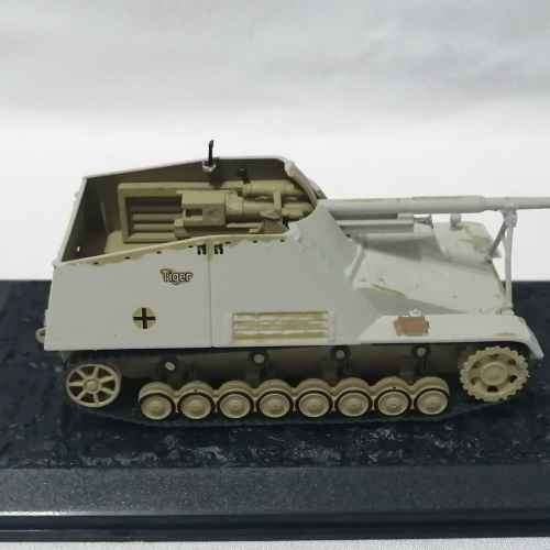 1944 German ( Witebsk ) Nashorn combat tank die-cast model