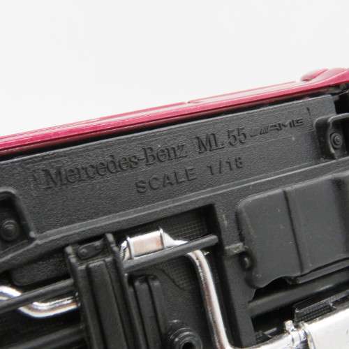 Maisto Mercedes-Benz ML55 AMG model car - scale 1/18