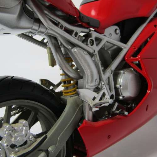 NewRay Ducati 999 model motorcycle - die-cast and plastic - scale 1/6