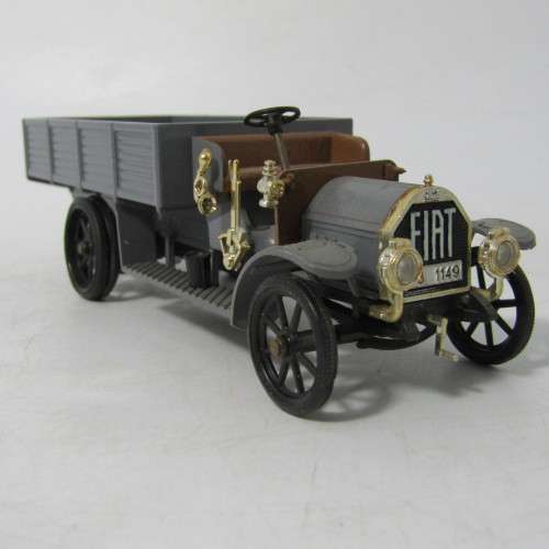 Rio Autocarro 18 BL die-cast model truck - scale 1/43 - some pieces missing