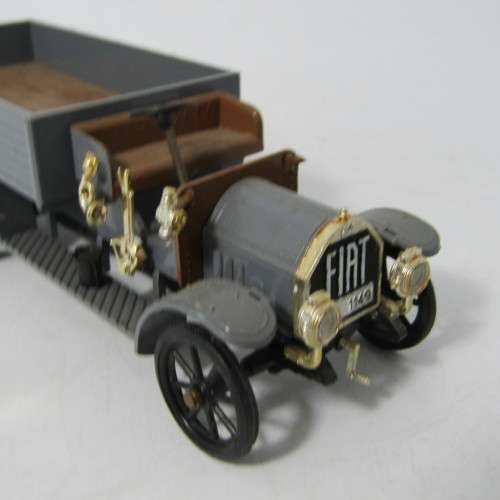 Rio Autocarro 18 BL die-cast model truck - scale 1/43 - some pieces missing