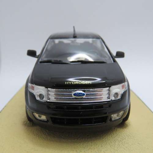 James Bond 007 Ford Edge model car - Quantum of Solace