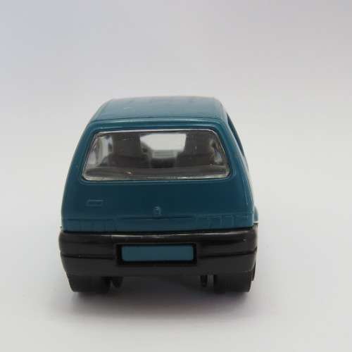 Bburago Fiat Cinquecento die-cast model car - Scale 1/43