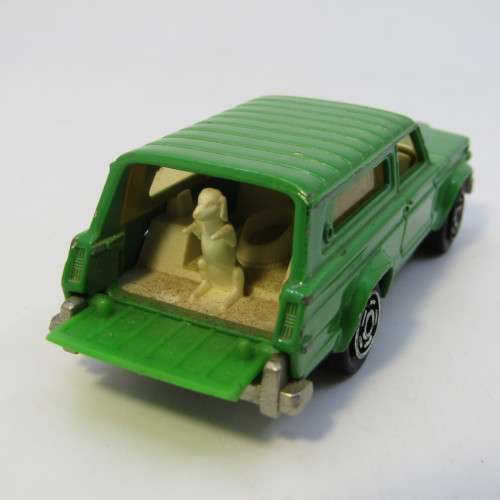 Majorette #236 Jeep Cherokee toy car - scale 1/64 - opening rear