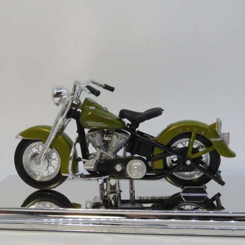 Maisto 1953 Harley Davidson 74 FL Hydra Glide model motorcycle in box - Scale 1/18