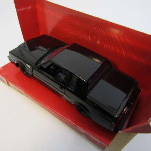 Jada Fast and Furious Dom`s Buick Grand National model car in box - scale 1/32