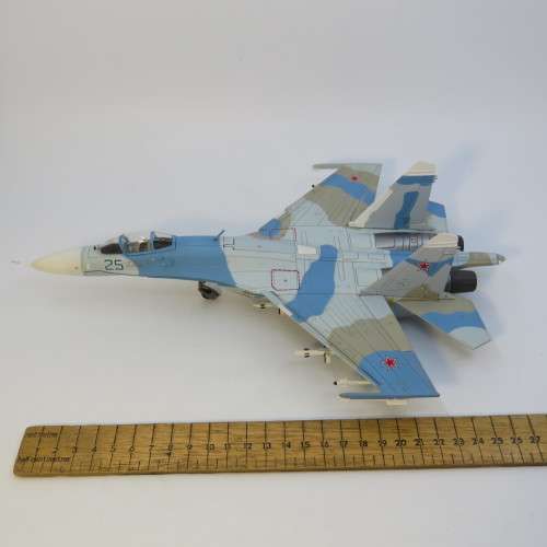 GainCorp Russian Sukhoi Su-27 Flanker die-cast model plane - Scale 1/72