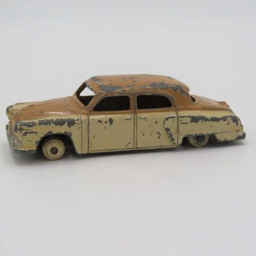 Meccano Ltd Dinky Toys Studebaker toy car - #190 - No tyres